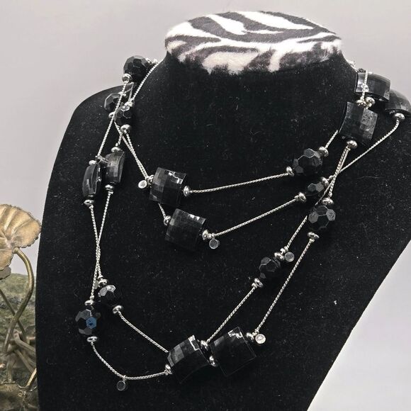 "5/$25" Long Silvertone Black Faceted Acrylic Bead Station Adjustable Necklace - Picture 4 of 7